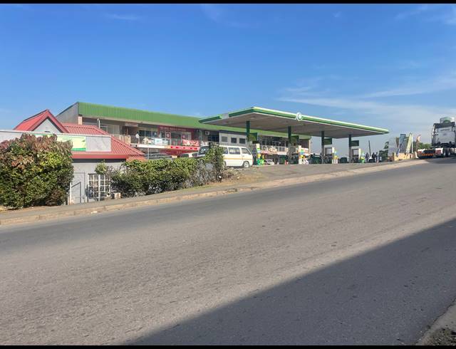 100M² BUSINESS TO LET IN SEA VIEW